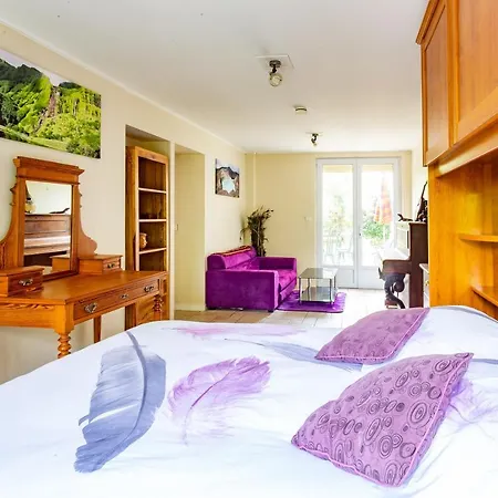 Apakabar Homestay, Gite 6 Personnes, Proche Gare Melun, Parking Prive La Rochette  Exterior photo