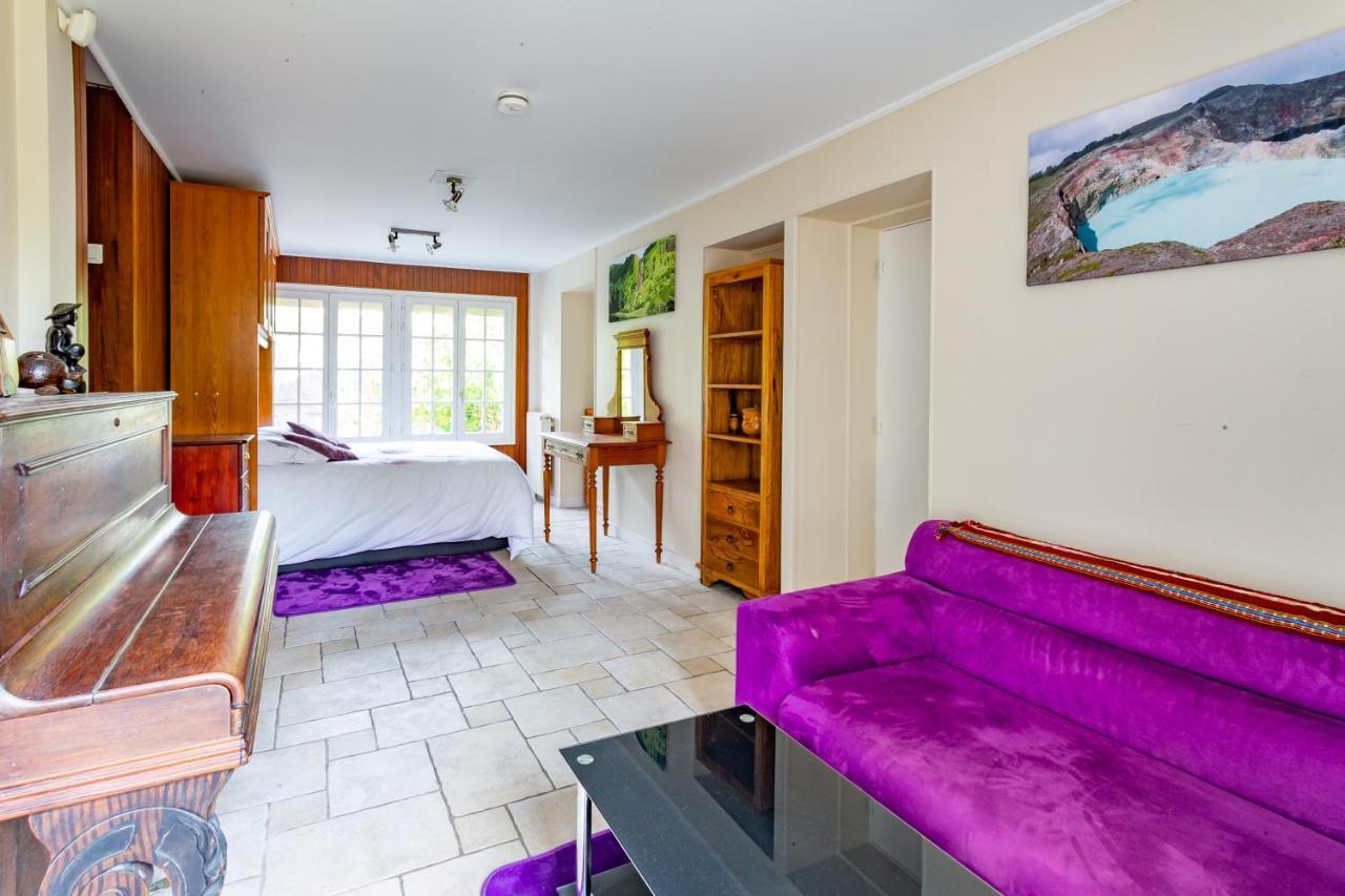 Apakabar Homestay, 6 Personnes, Proche Gare Melun, Parking Prive Apartment