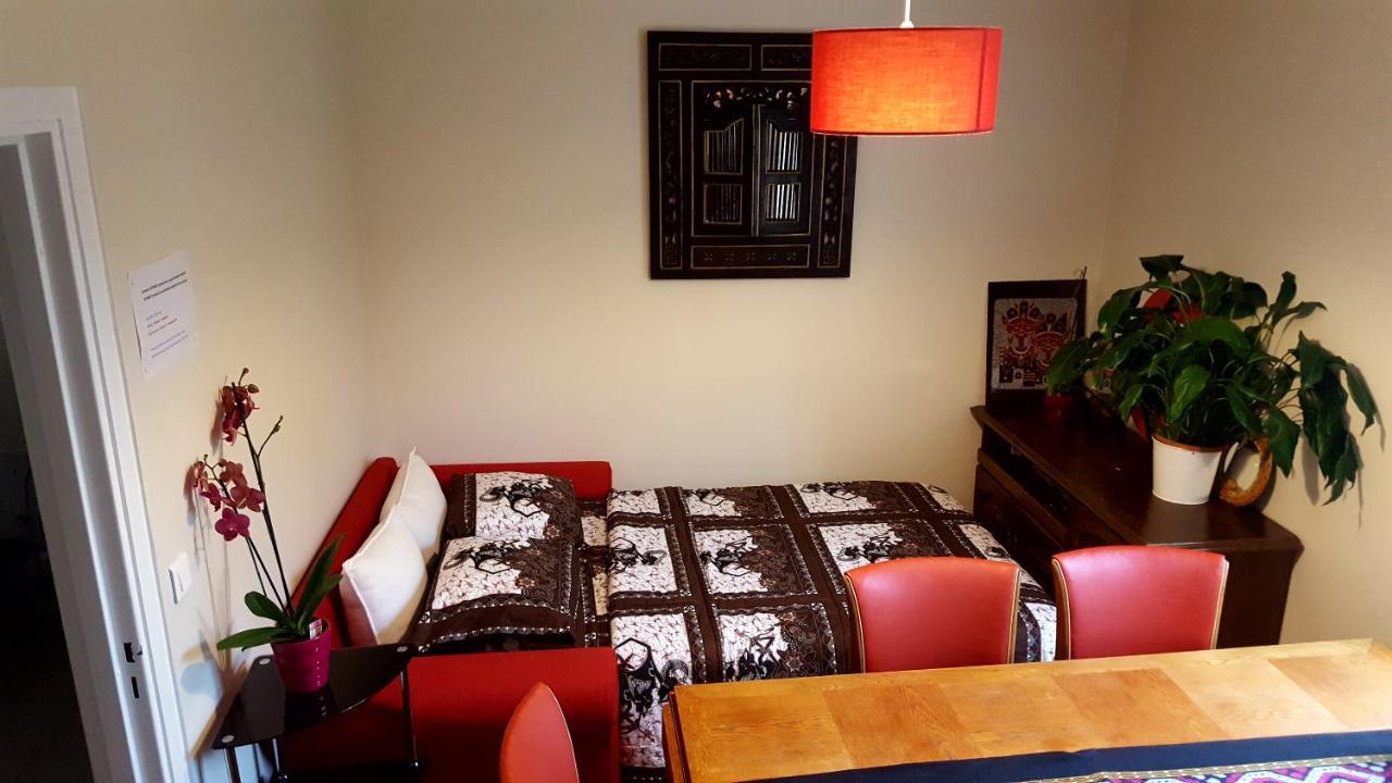 3 étoiles, 6-8 Personnes, 800 M Gare Melun, Parking Privé, Jardin, Recharge élec - Apakabar Apartamento La Rochette (Seine-et-Marne)