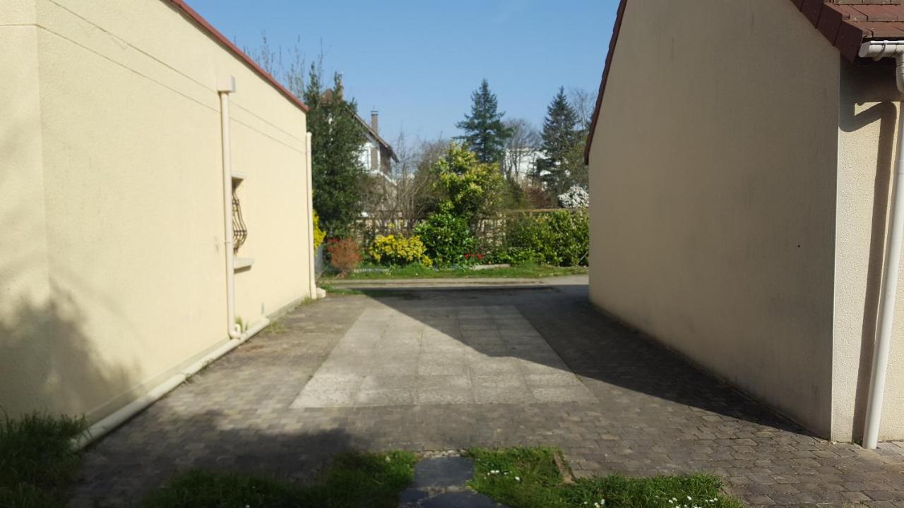 Apartamento 3 étoiles, 6-8 Personnes, 800 M Gare Melun, Parking Privé, Jardin, Recharge élec - Apakabar *